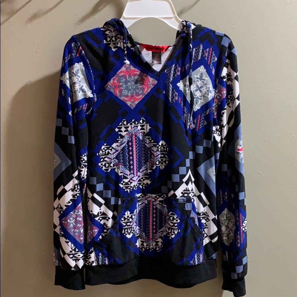 Hot kiss blue,black, white, coral top